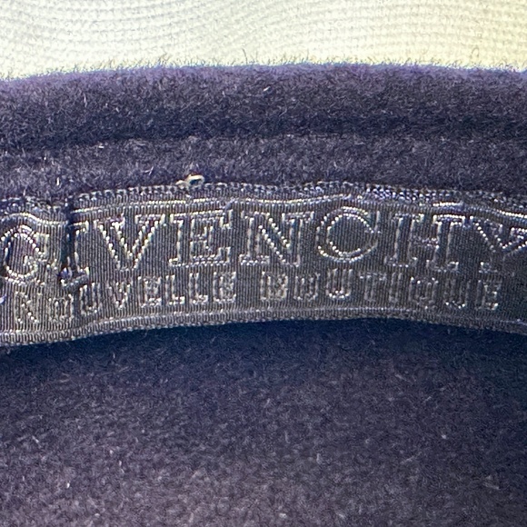 VINTAGE Givenchy Navy Blue Wool Beret Hat Made in France for Bergdorf Goodman